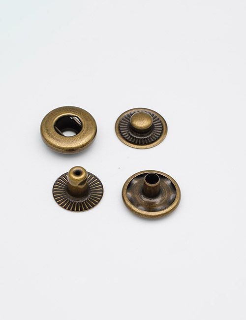 21L(15MM), Snap Buttons, Brass, TE001