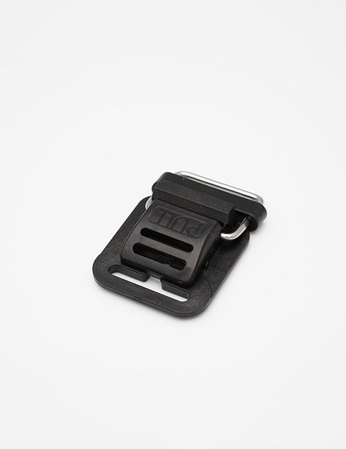 7/8"(23MM), cataramă cu eliberare prin împingere, plastic, QMB3001